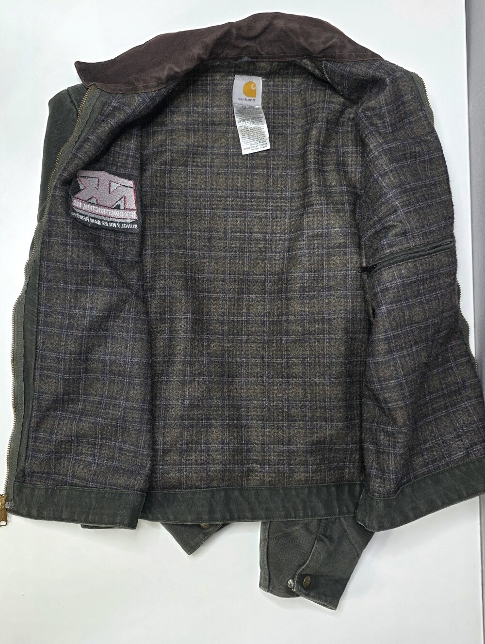 Vintage Carhartt J97 Detroit Jacket in the Moss Green (MOS) colorway Size Medium - Picture 7 of 16